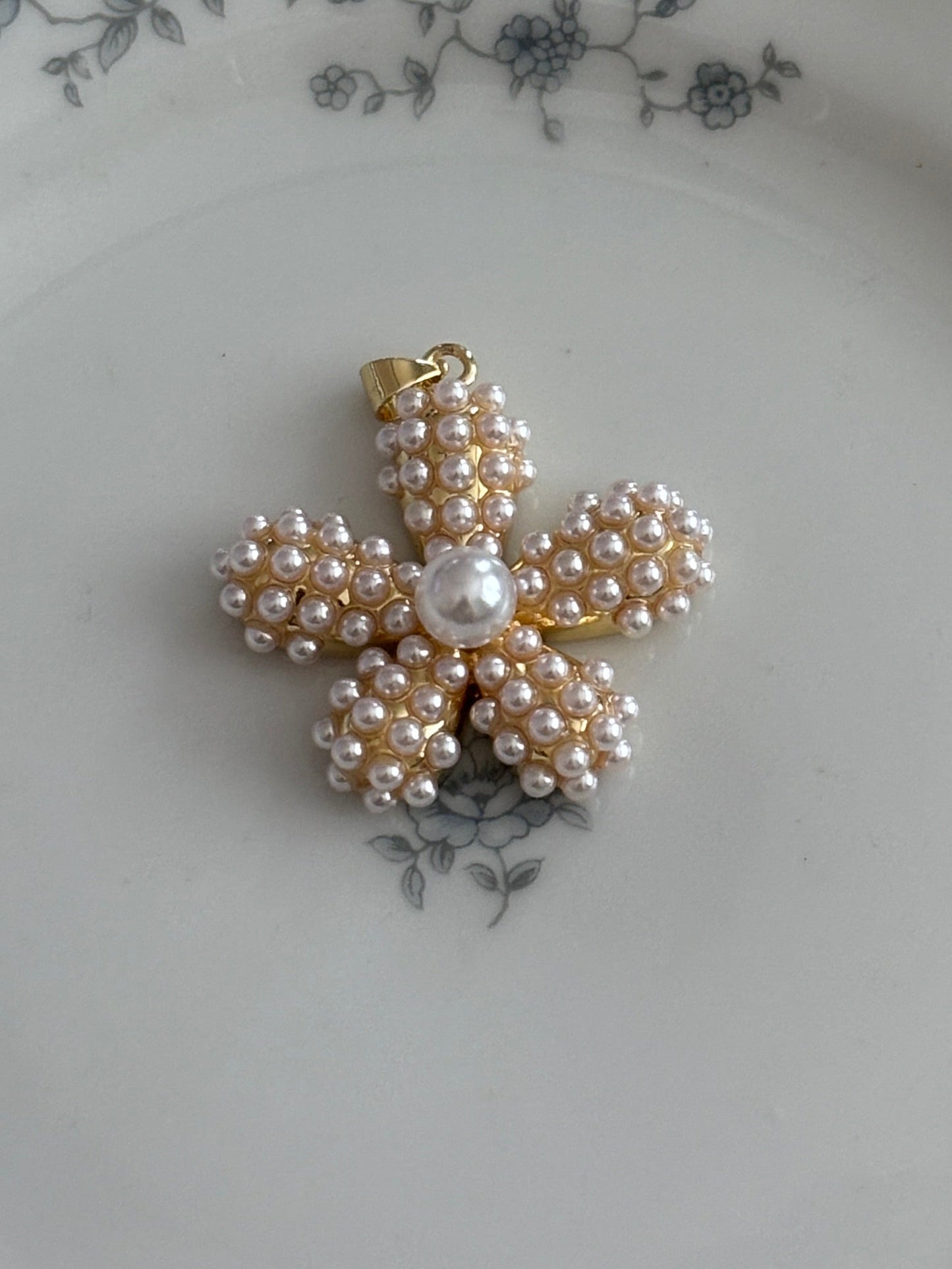 Pearl Flower