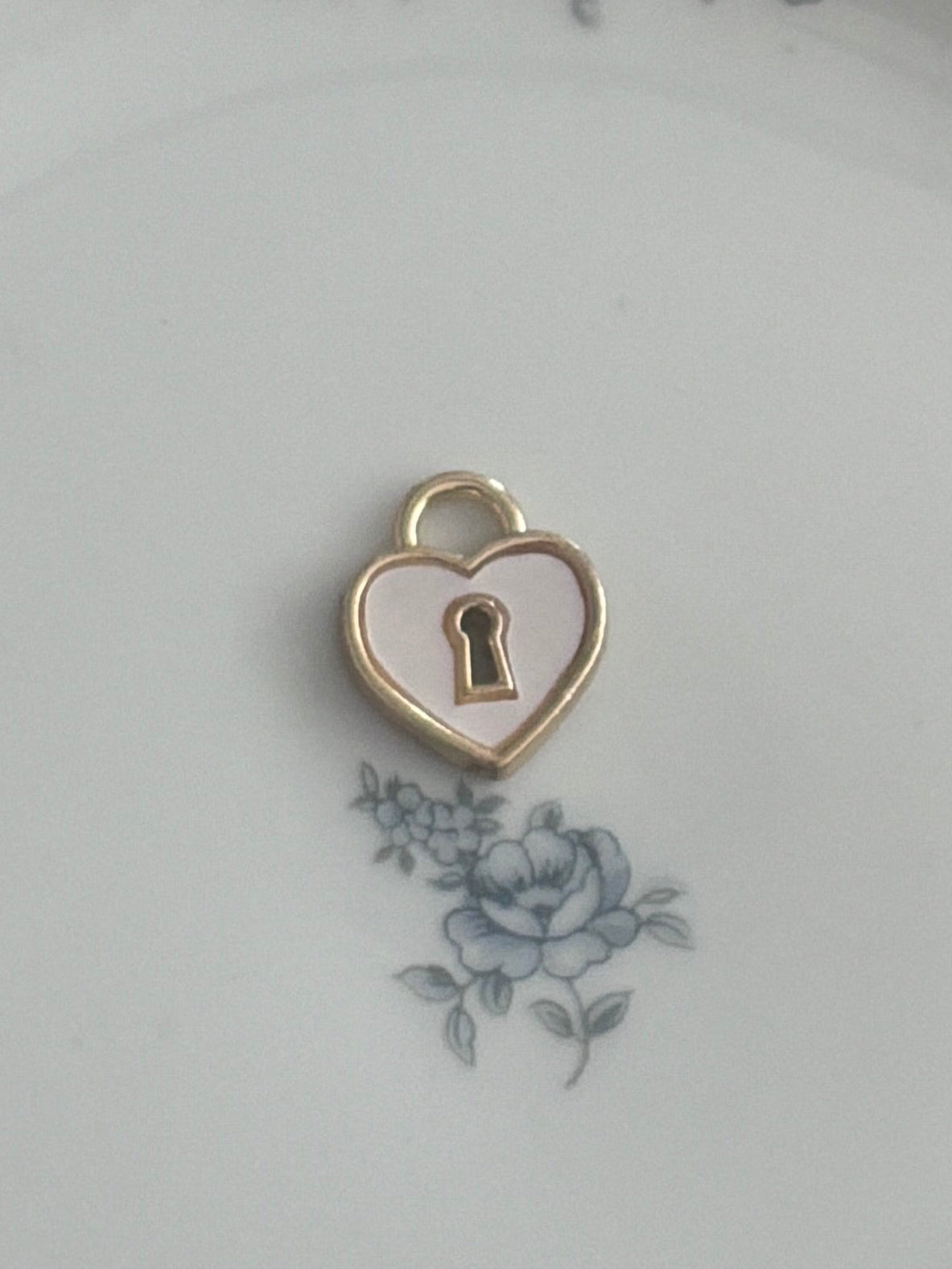 Enamel Heart Lock
